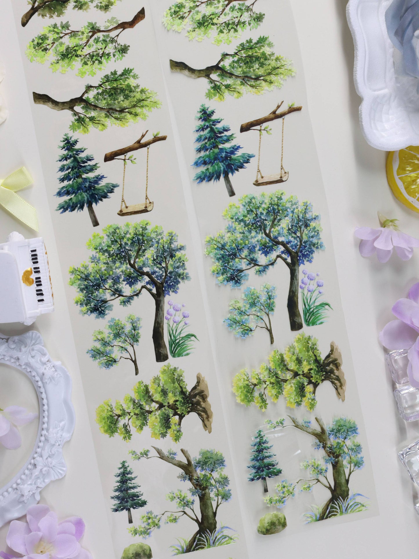 Entwined Branches (山木有枝)