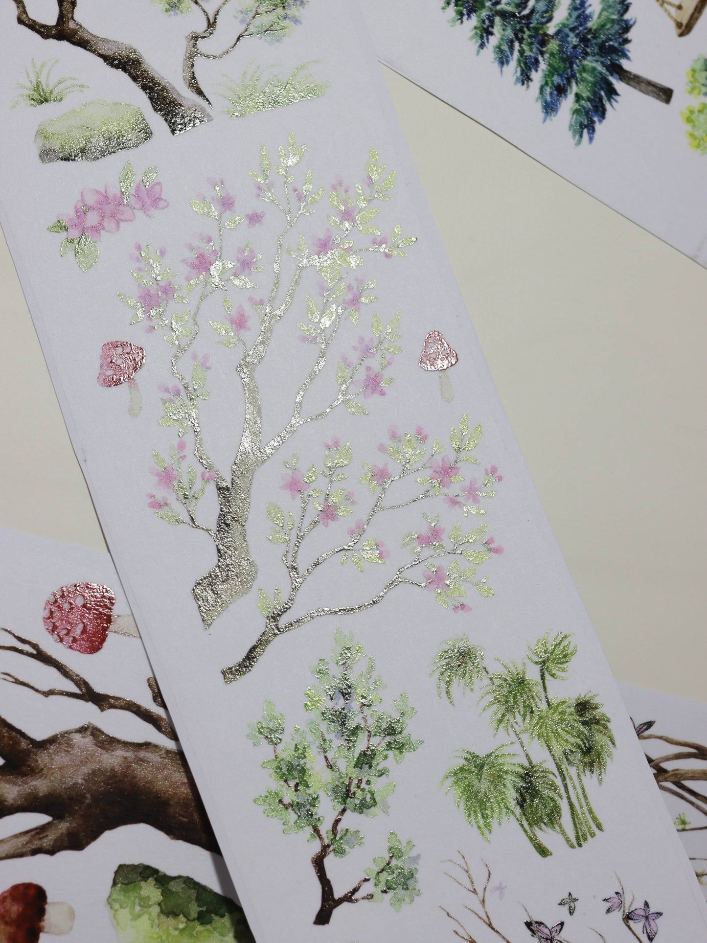 Entwined Branches (山木有枝)