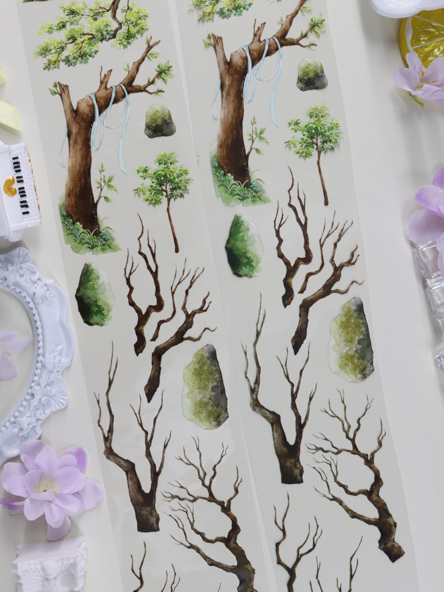 Entwined Branches (山木有枝)